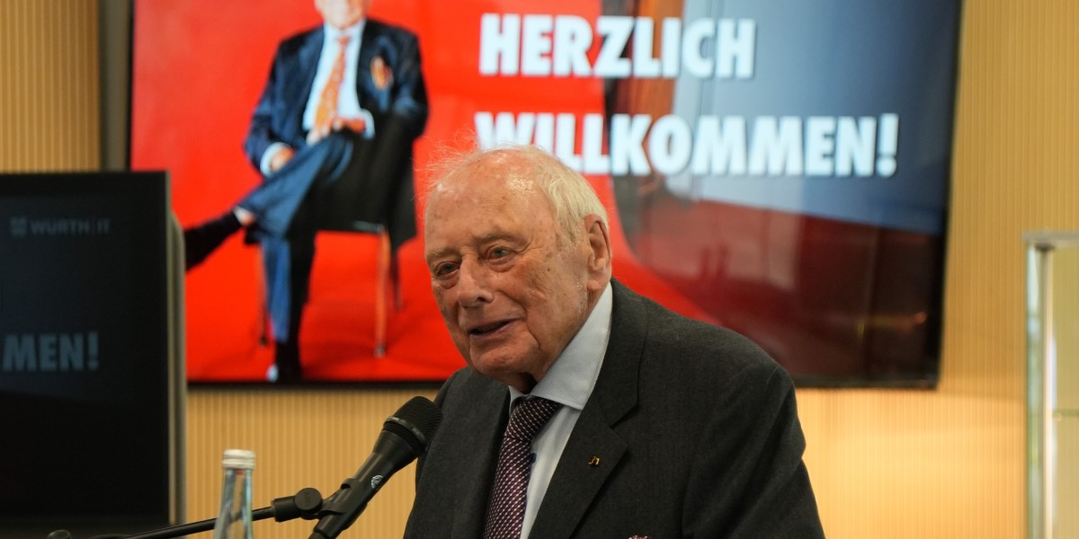 News Teaser Prof. Reinhold Würth besucht Würth IT-Standort in Waldzimmern