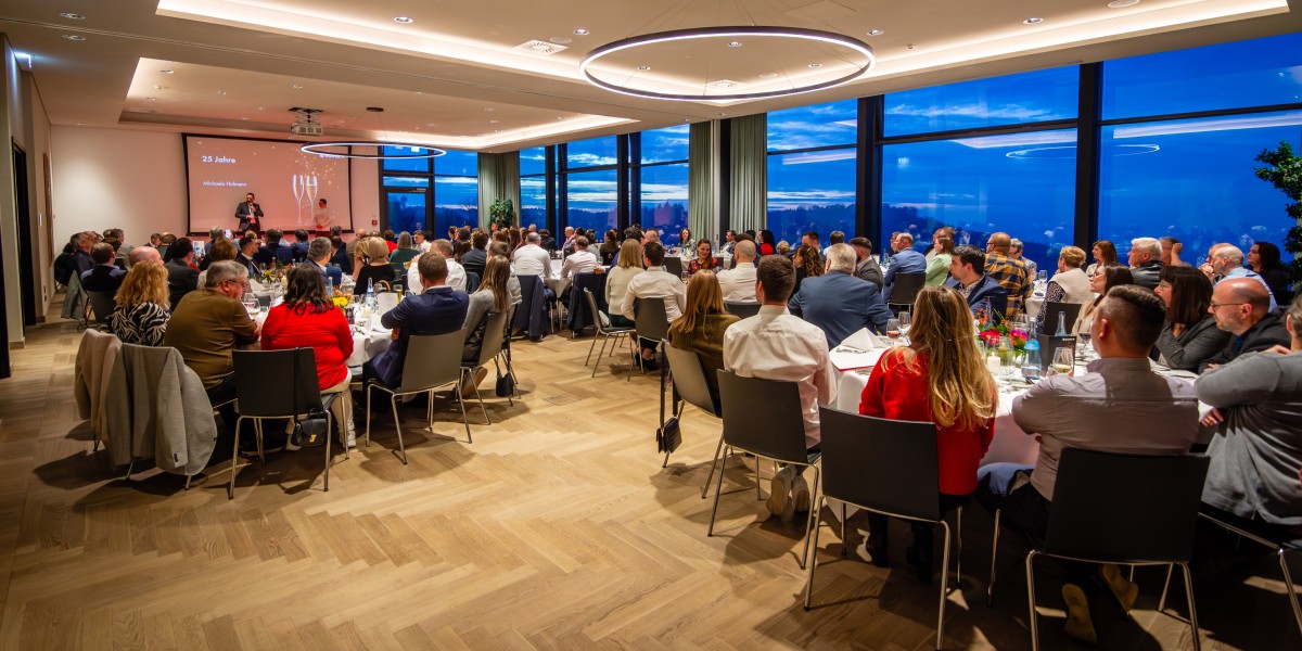 News Teaser  Jubilarfeier der Würth IT: 76 Mitarbeitende für insgesamt 1.350 Jahre Betriebszugehörigkeit geehrt 